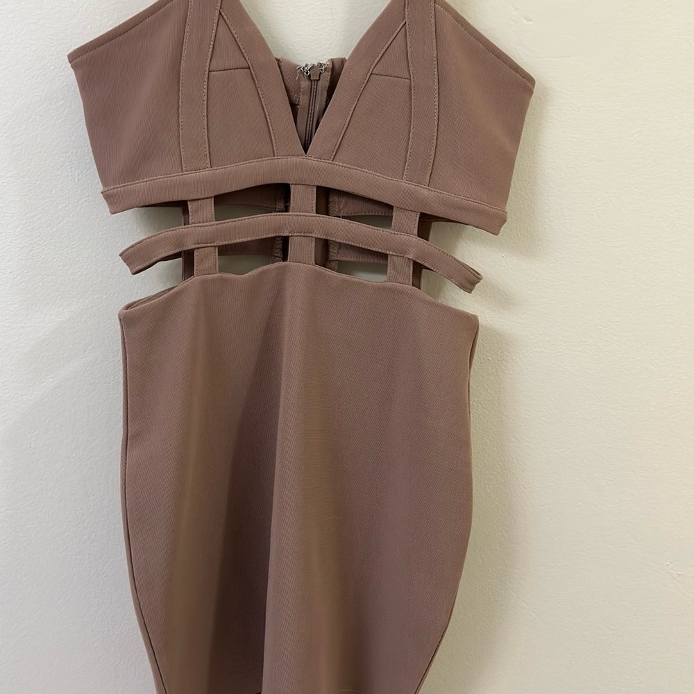 Cut out taupe body-con mini dress